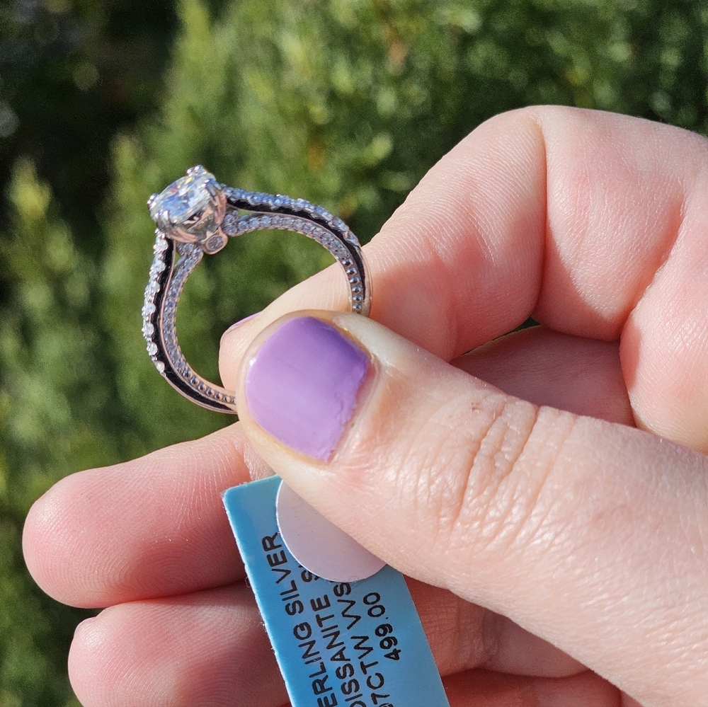 NWT Sterling Silver Moissanite Ring Size 7 | 1.9 CTW VVS D Color Round Solitaire - Picture 4 of 8